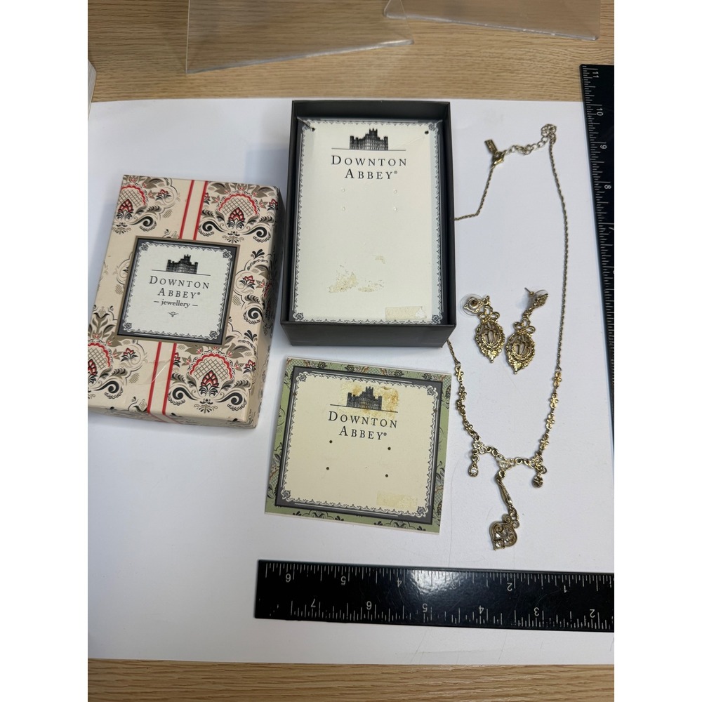 Downton Abbey Gold Tone Filigree Crystal Y-Necklace and Drop Earring Set 17541